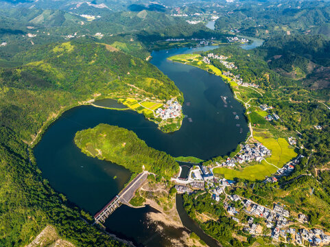 广西蒙山县福利水库风景美如画