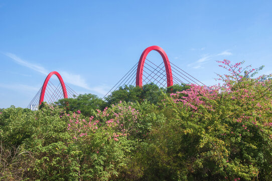 漳州芝山大桥时空之门