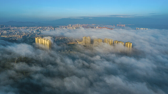 县城雾景