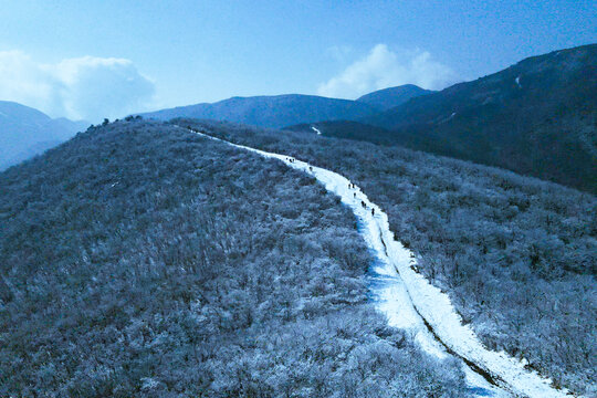 龙王山雪景