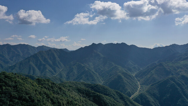 航拍秦岭山脉