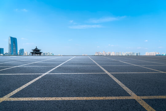 高速公路和城市风光