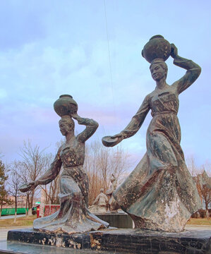 延吉广场雕塑