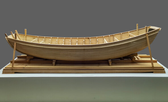 古代快船建造阶段模型