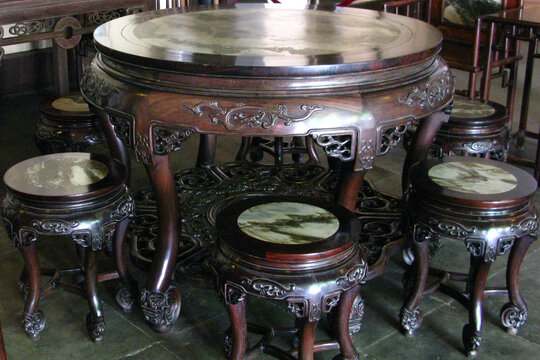 周庄沈厅红木餐桌凳