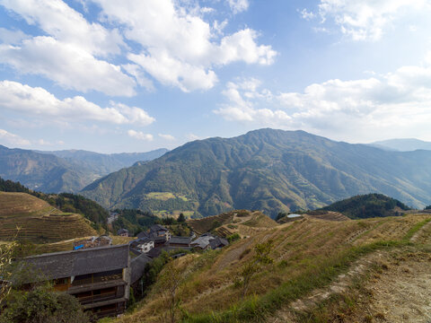 桂林龙胜梯田七星伴月梯田风光