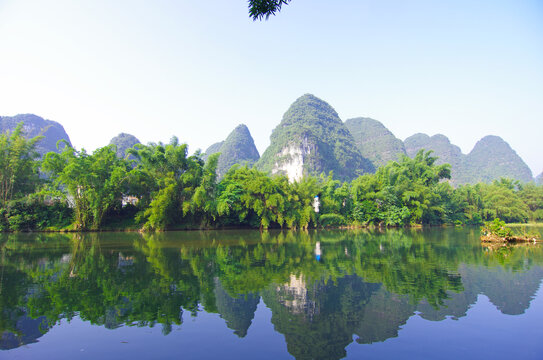 河流唯美美丽风景