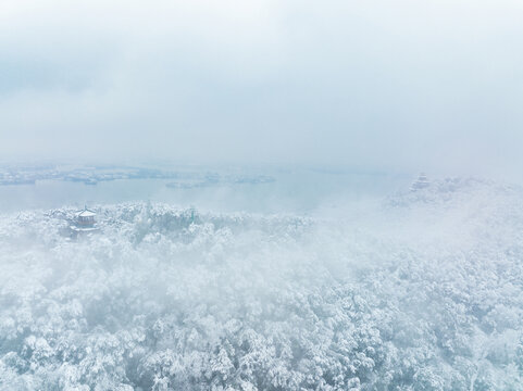 武汉东湖磨山风景区冬季雪景