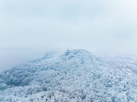 武汉东湖磨山风景区冬季雪景