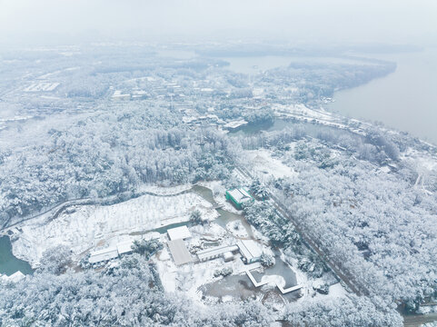 武汉东湖磨山风景区冬季雪景