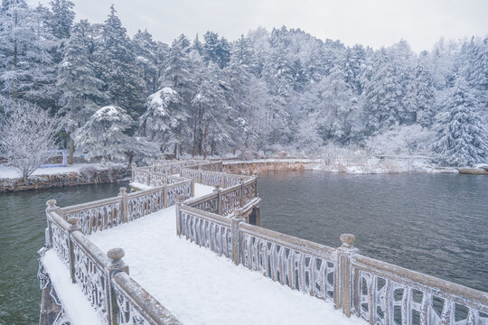 江西庐山风景区雪景风光