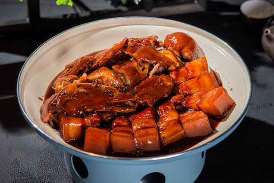 红烧肉酱鸭