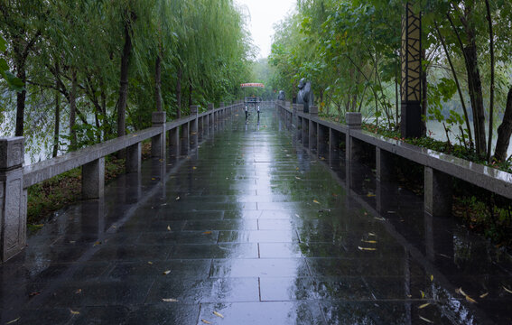 阴雨三山岛