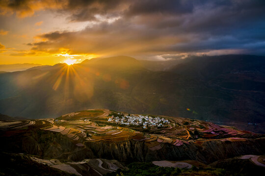 东川红土地