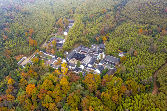 浙江安吉灵峰寺秋色航拍