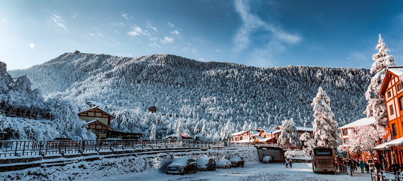 峨眉山雪景