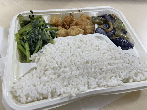 盒饭