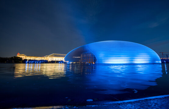 北京国家大剧院夜景蓝色光线