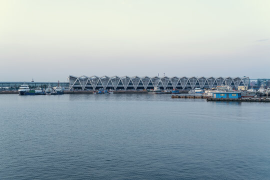 青岛国际港口码头