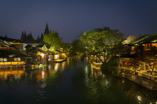 江南古镇夜景