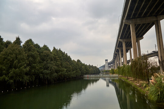 芜湖江东水生态公园长江大桥