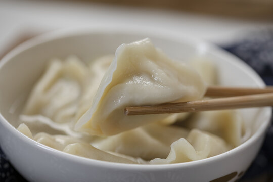 传统手工鲜肉白菜水饺