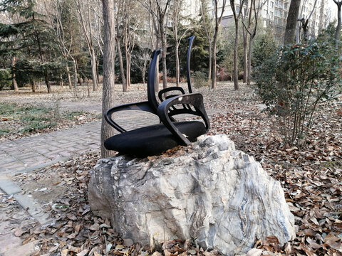 石头座椅造型