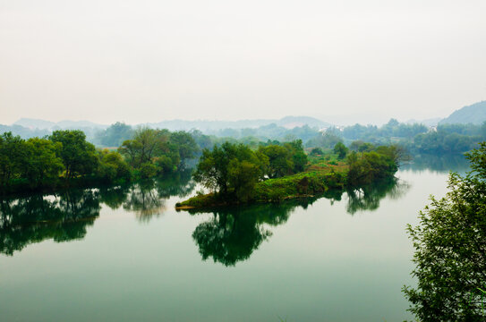 婺源月亮湾倒影远景