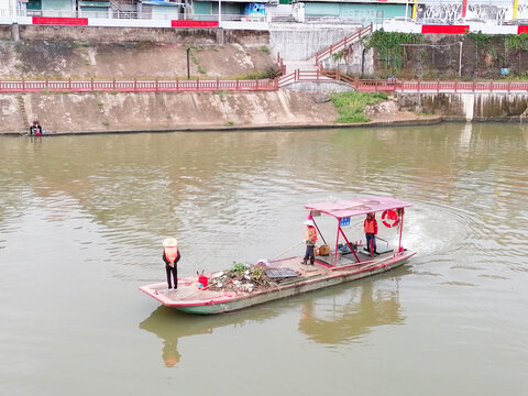 水上清洁工