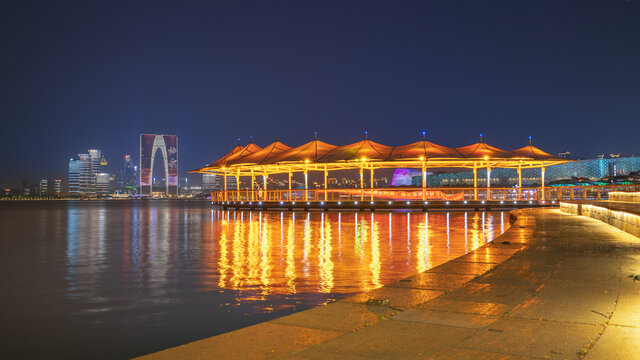 苏州金鸡湖畔城市夜景