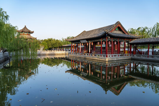济南大明湖古建筑景观