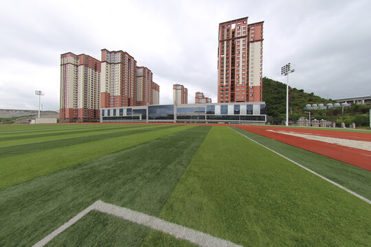 贵州师范大学足球场