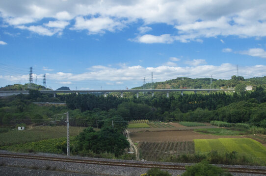 动车线沿途闽南乡村田园