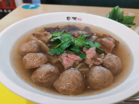 越南火车头鲜牛肉汤粉