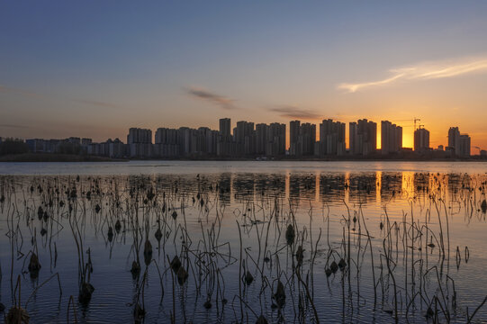 济南华山湖晚霞美景