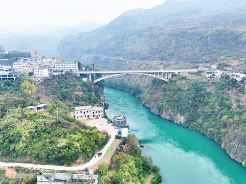 鸭池河