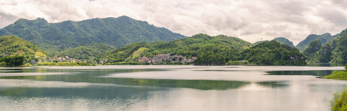 红水河东兰坡豪湖