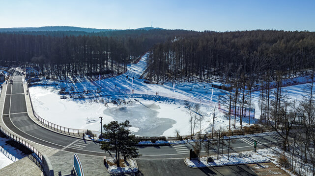 中国长春净月潭滑雪场景观