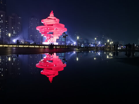 青岛五四广场五月的风夜景