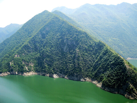 黑河水库山脉