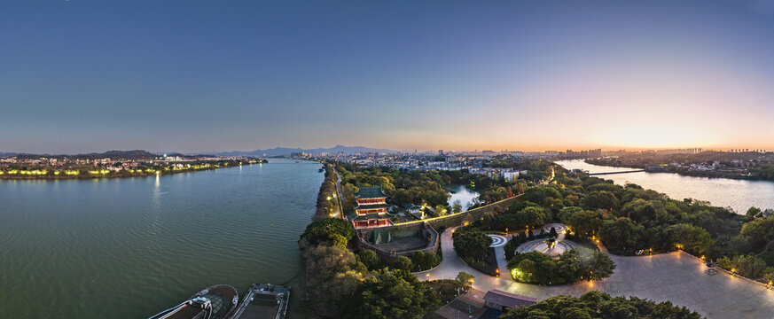 江西赣州古城墙八镜台城市夜景