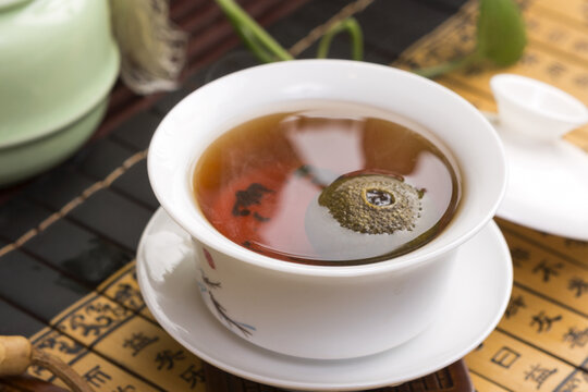 茶红茶小青柑红茶