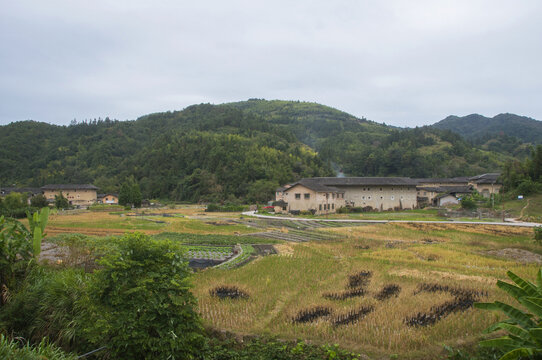 冬天的山村风景