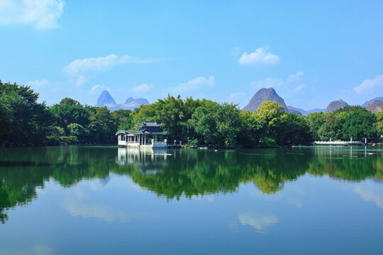 两江四湖