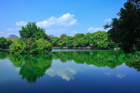 两江四湖