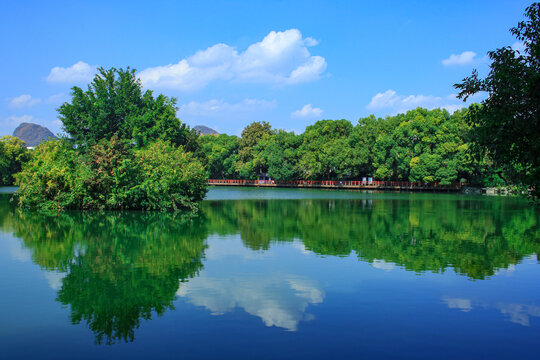 两江四湖