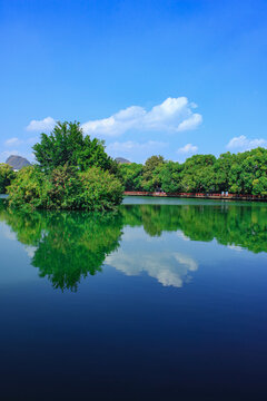 两江四湖