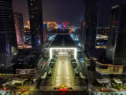 珠海横琴口岸广场夜景