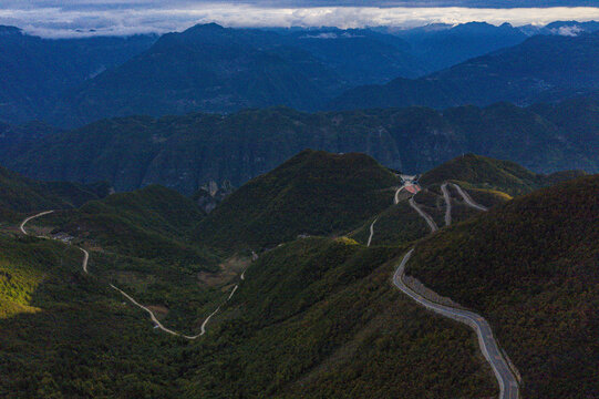 山区公路