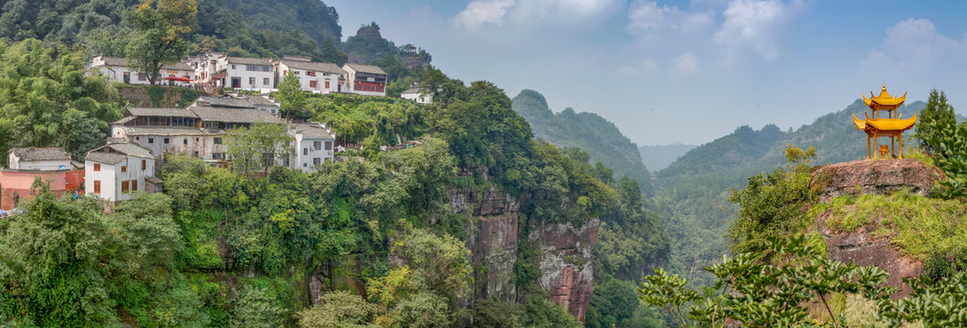 齐云山月华街全景图